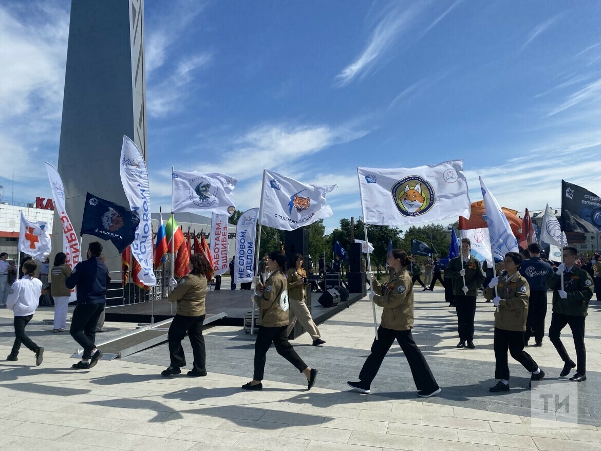 Более тысячи студентов Татарстана получили летние трудовые путевки