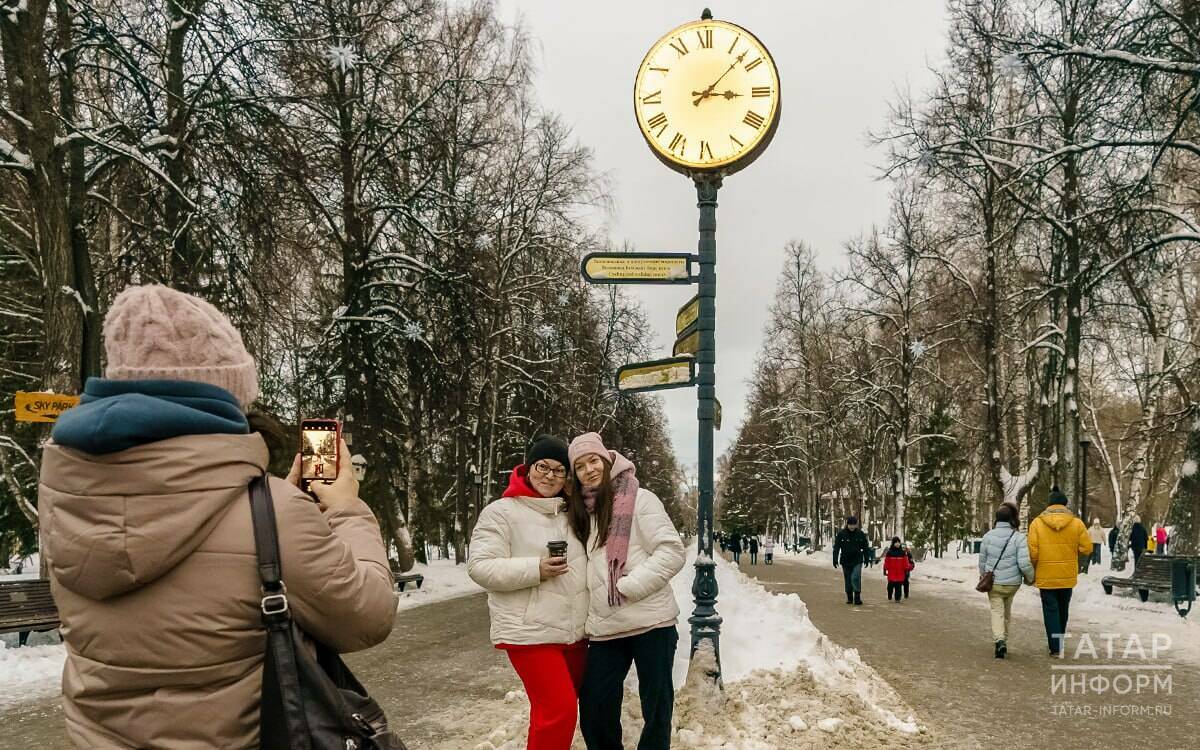 Часы из парка им. Горького в Казани отправили ремонтировать в Санкт-Петербург