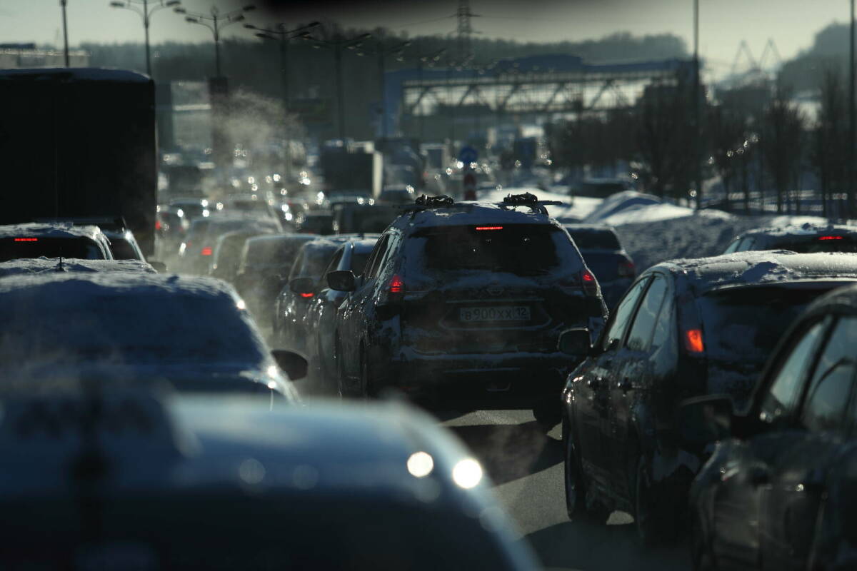 Автомобилистам в Татарстане напомнили о мерах безопасности в гололед