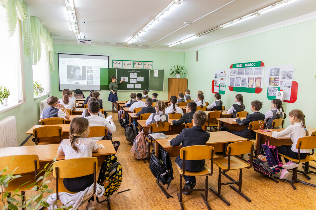 Я очень волнуюсь за тебя, солдат»: школьники Альметьевска написали письма  бойцам СВО