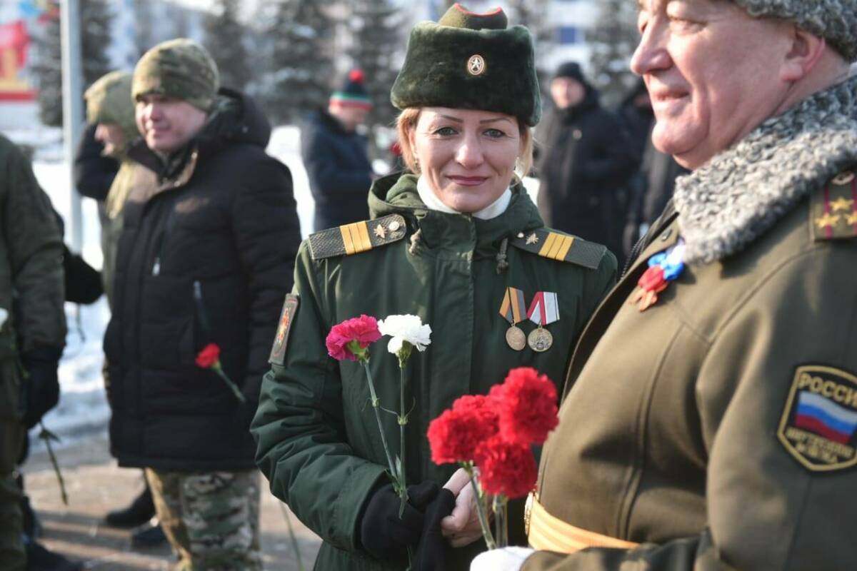 «Невозможно забыть!»: челнинцы почтили подвиг защитников Родины