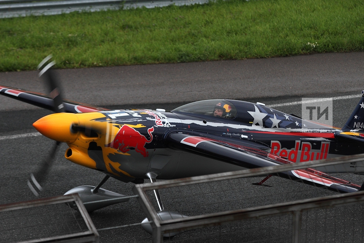 Red bull air race